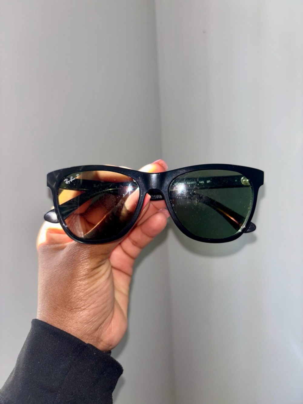 Ray-Ban Black Sunglasses w